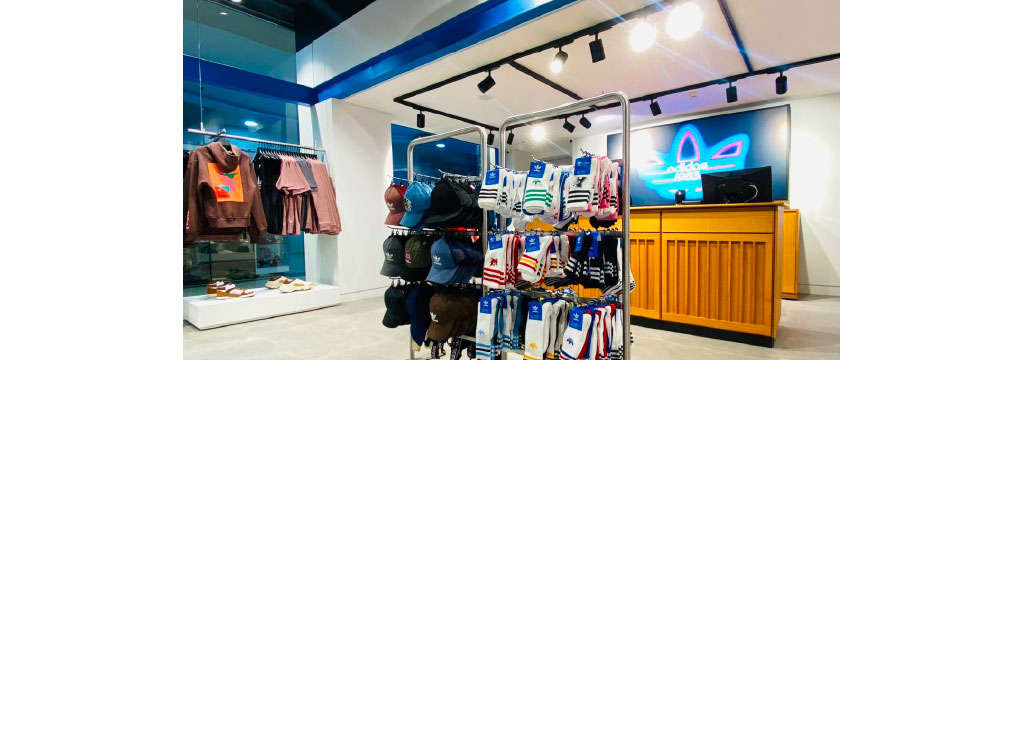 Adidas Mall del Río 2023
