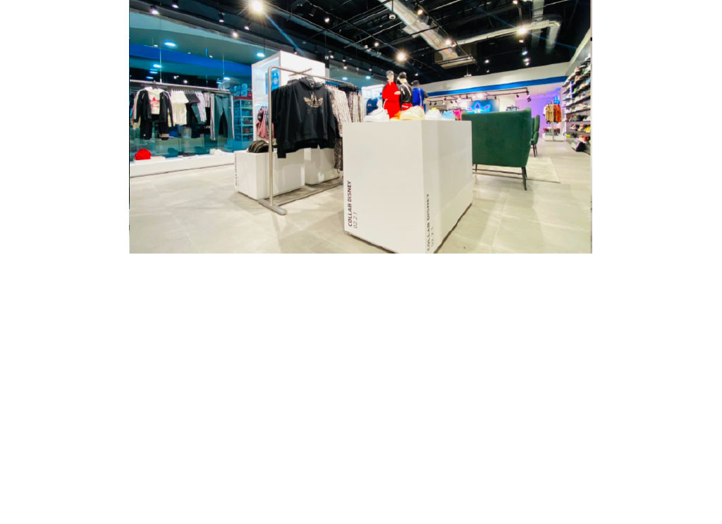 Adidas Mall del Río 2023