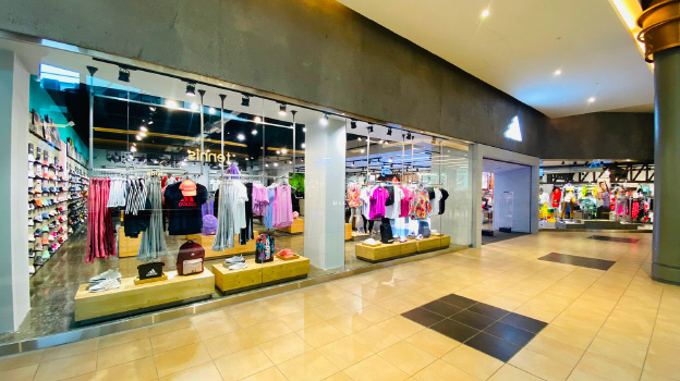 Adidas Mall del Sol 2023