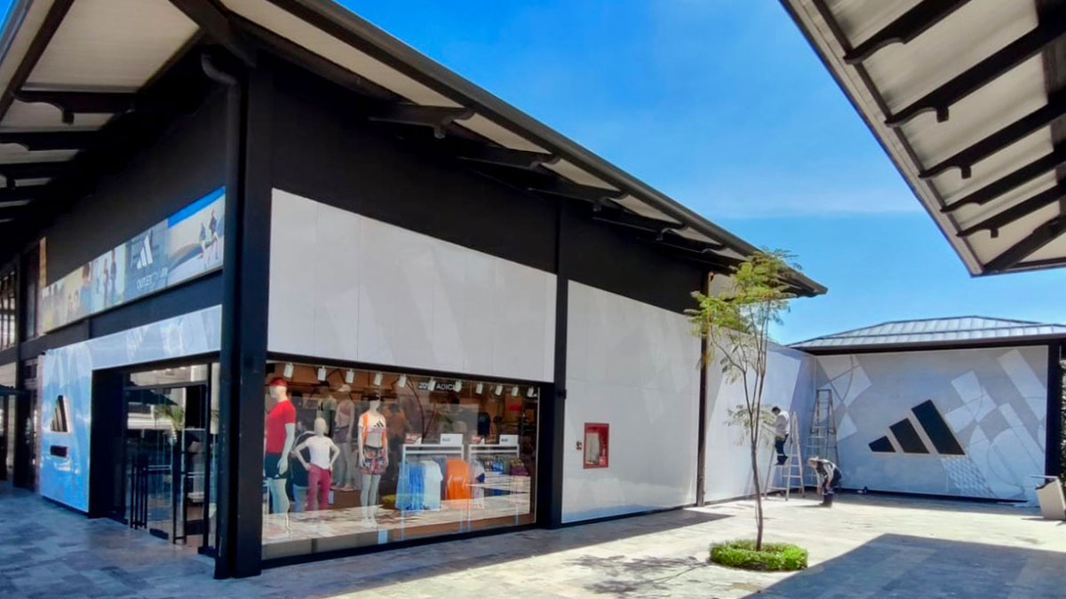 Adidas Outlet Plaza Doral 2024