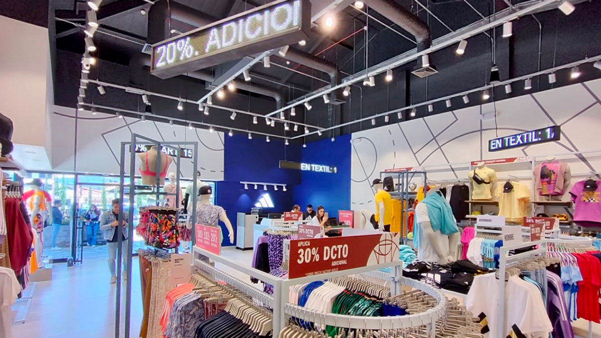 Adidas Outlet Plaza Doral 2024