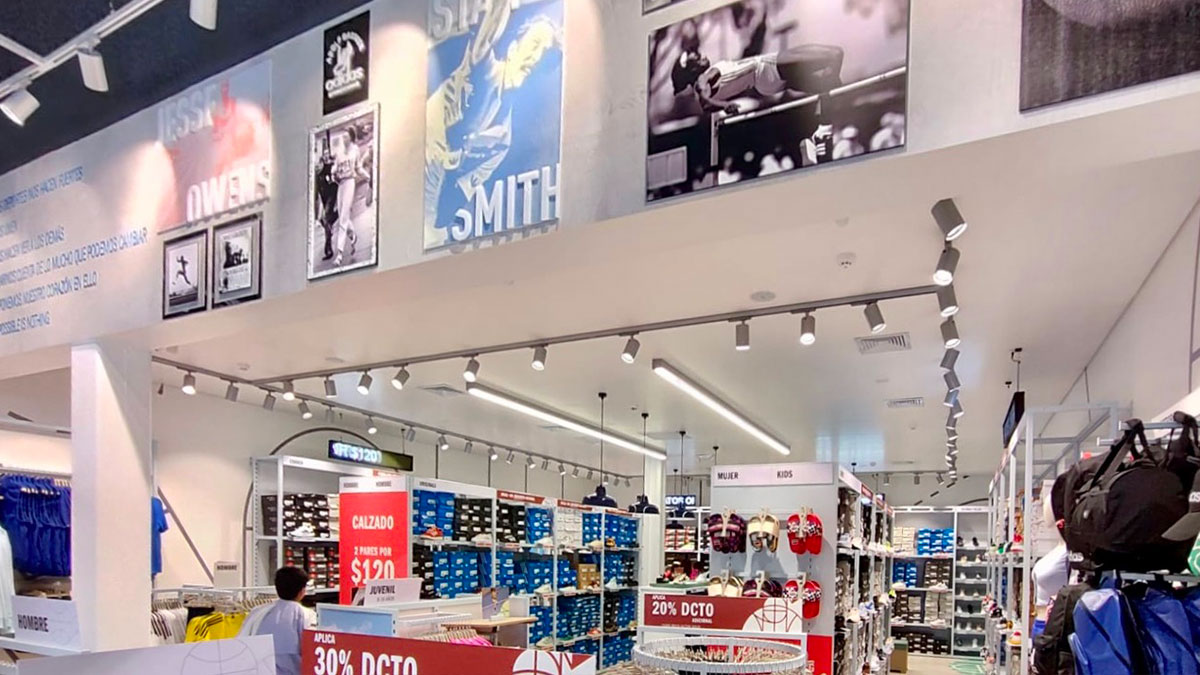 Adidas Outlet Plaza Doral 2024